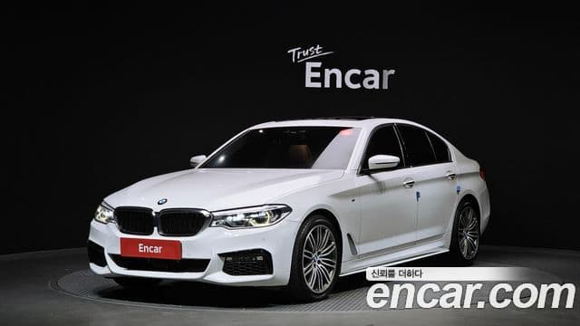 BMW 5 Series 2018 — Şəkil 1/20