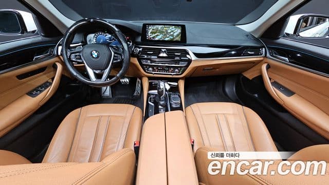 BMW 5 Series 2018 — Şəkil 7/20