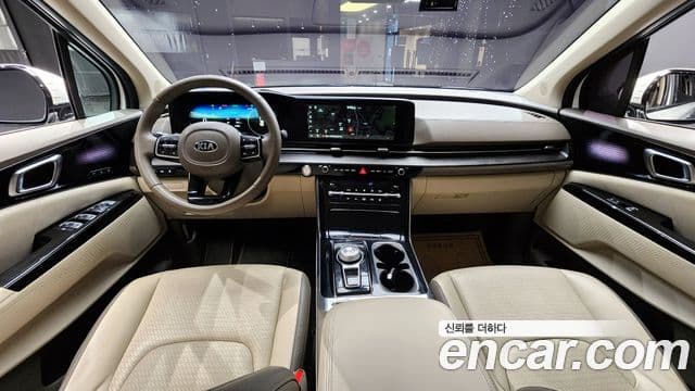 Kia Carnival 2020 — ფოტო 7/20