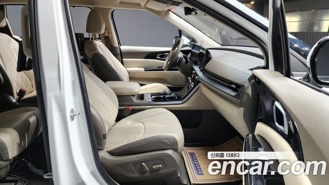 Kia Carnival 2020 — ფოტო 10/20