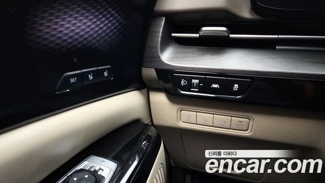 Kia Carnival 2020 — ფოტო 18/20