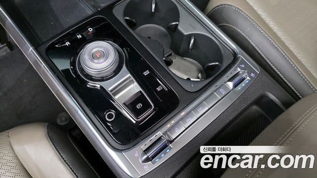 Kia Carnival 2024 — ფოტო 9/20