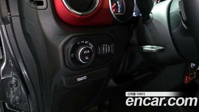 Jeep Gladiator 2022 — Şəkil 17/20