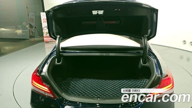 Genesis G70 2019 — Şəkil 20/20