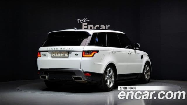 Land Rover Range Rover Sport 2018 — ფოტო 1/20