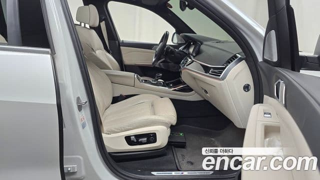 BMW X7 2021 — ფოტო 10/20