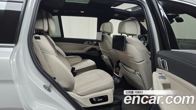 BMW X7 2021 — ფოტო 12/20