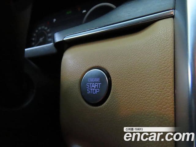 Kia Sorento 2021 — ფოტო 14/20