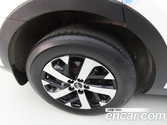 Kia Sorento 2021 — ფოტო 20/20