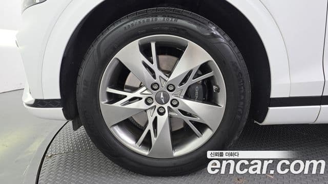 Genesis GV70 2022 — ფოტო 5/20