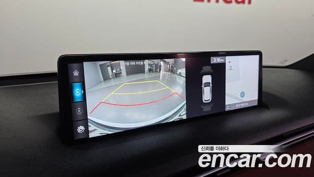 Genesis GV70 2022 — ფოტო 16/20
