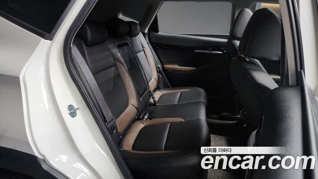 Kia Seltos 2021 — Şəkil 12/20
