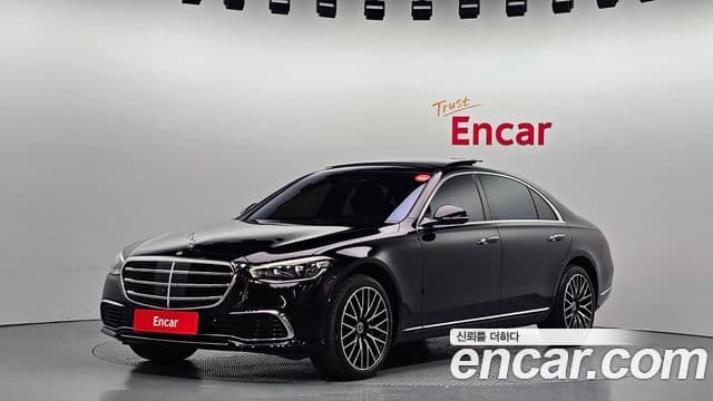 Mercedes-Benz S-Class 2022 — Photo 13/20