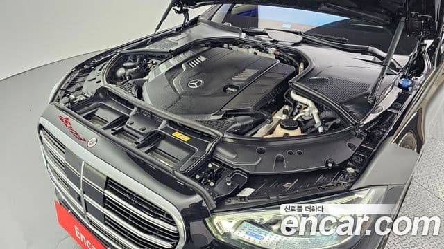Mercedes-Benz S-Class 2022 — Photo 18/20