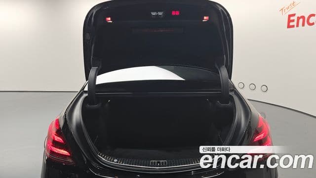 Mercedes-Benz S-Class 2019 — ფოტო 20/20