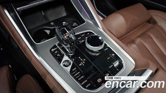 BMW X6 2021 — Şəkil 9/20