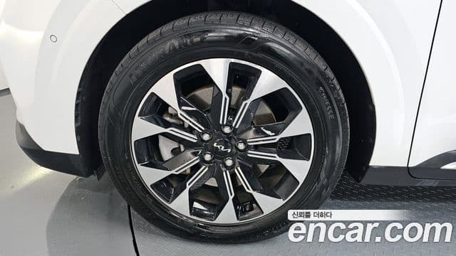 Kia Carnival 2022 — Фото 5/20