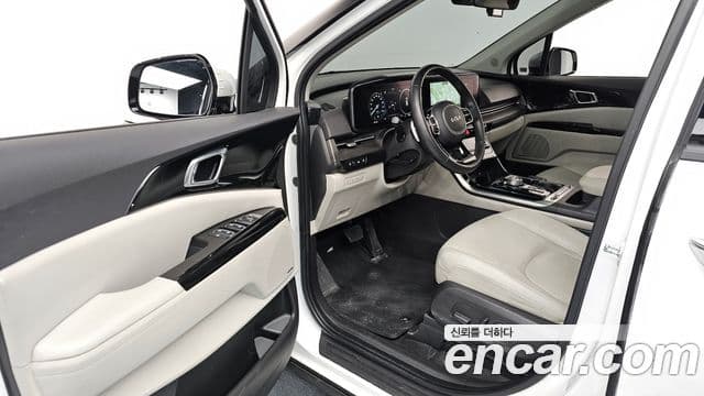Kia Carnival 2022 — Фото 10/20