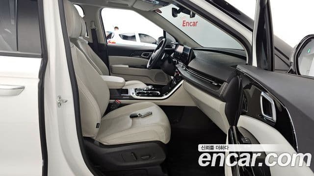 Kia Carnival 2022 — Фото 11/20