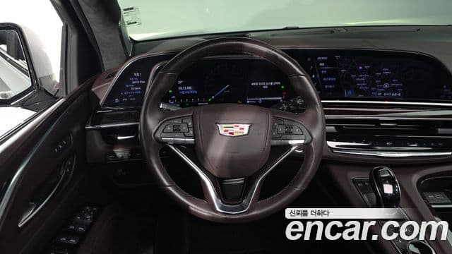 Cadillac Escalade 2023 — фото 13 из 20