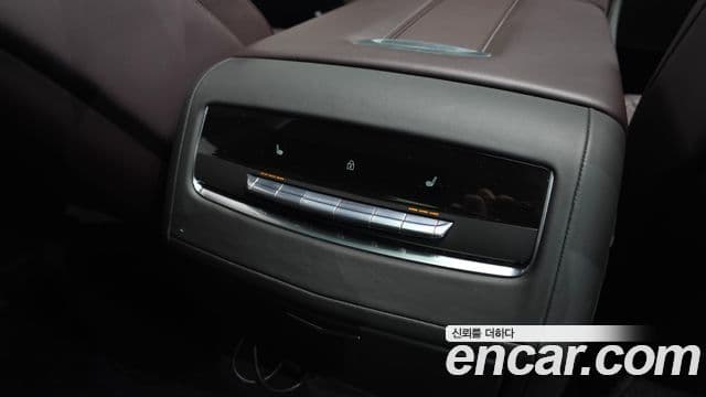 Cadillac Escalade 2023 — Şəkil 19/20