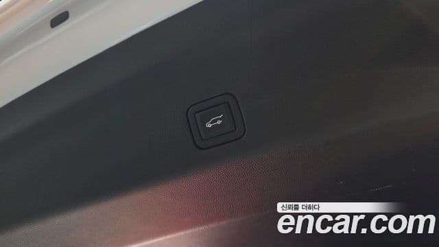 Cadillac Escalade 2023 — фото 20 из 20