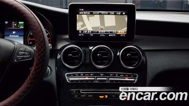 Mercedes-Benz GLC-Class 2018 — Şəkil 19/19