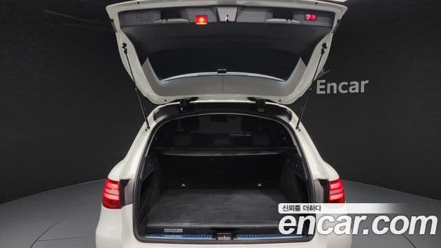 Mercedes-Benz GLC-Class 2018 — Şəkil 15/19
