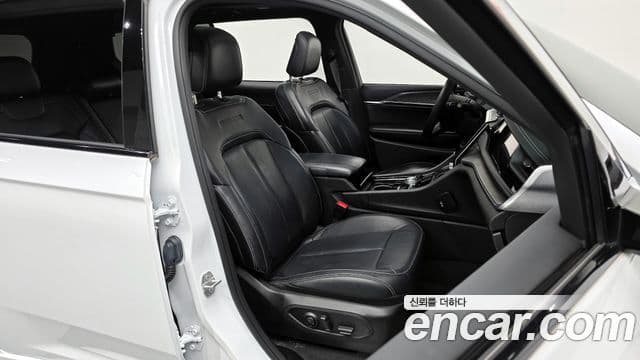 Jeep Grand Cherokee 2022 — Şəkil 10/20