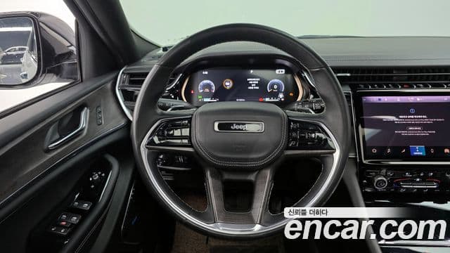 Jeep Grand Cherokee 2022 — Şəkil 13/20