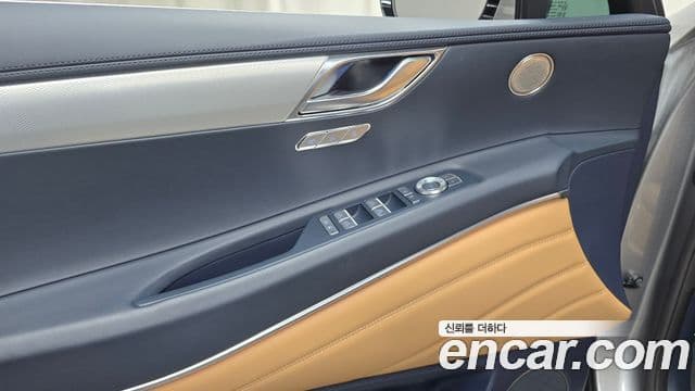 Genesis GV80 2023 — ფოტო 18/20