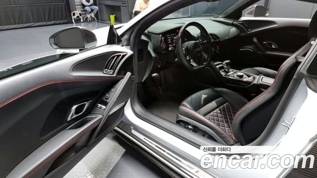 Audi R8 2021 — ფოტო 10/20