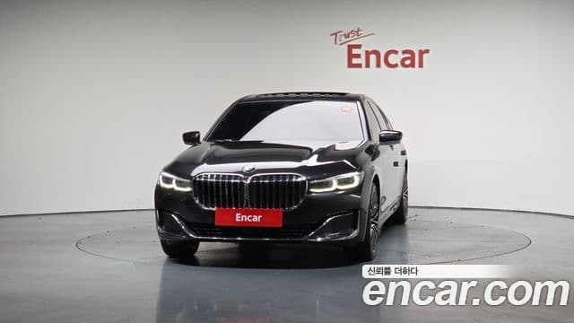 BMW 7 Series 2019 — Photo 11/20