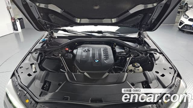 BMW 7 Series 2019 — Photo 18/20