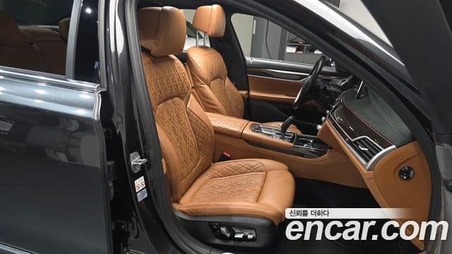 BMW 7 Series 2019 — Photo 7/20