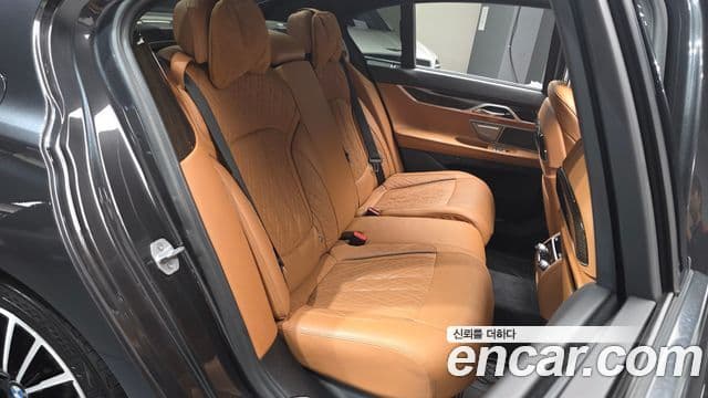 BMW 7 Series 2019 — Photo 20/20