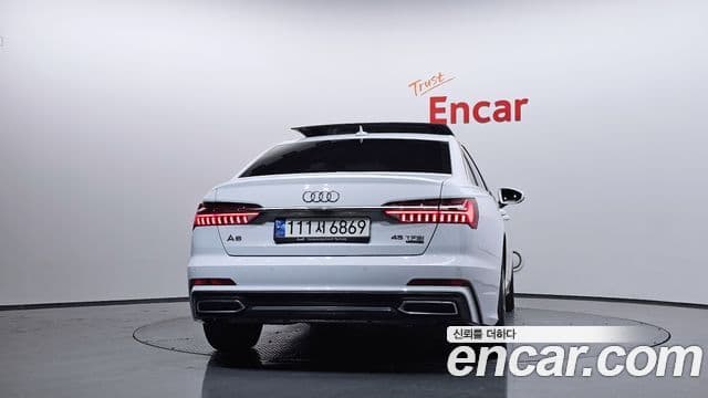 Audi A6 2022 — ფოტო 4/20
