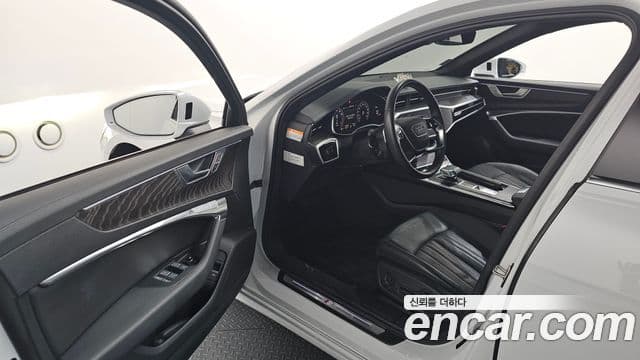 Audi A6 2022 — ფოტო 10/20