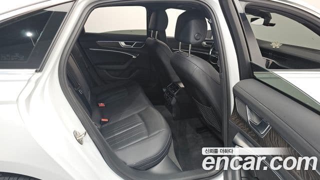Audi A6 2022 — ფოტო 12/20
