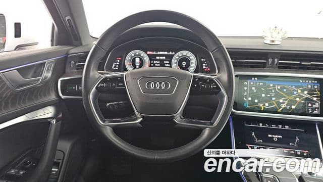 Audi A6 2022 — ფოტო 13/20