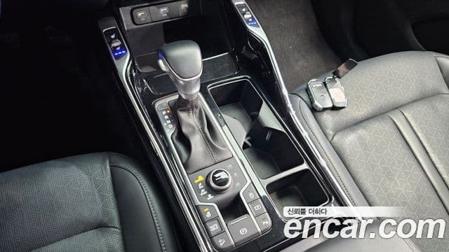 Kia Sorento 2022 — Şəkil 8/20