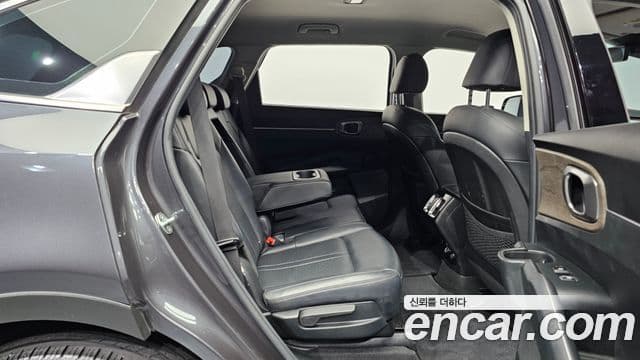 Kia Sorento 2022 — Şəkil 11/20