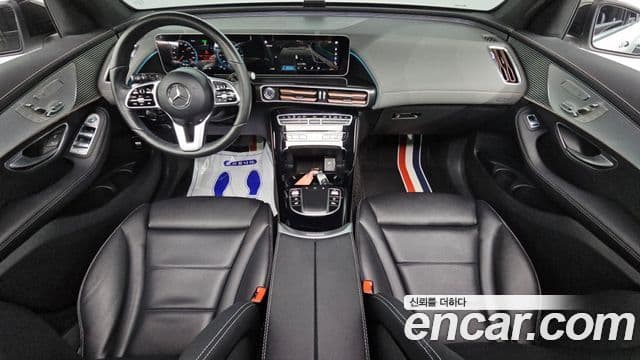 Mercedes-Benz EQC 2020 — ფოტო 11/20