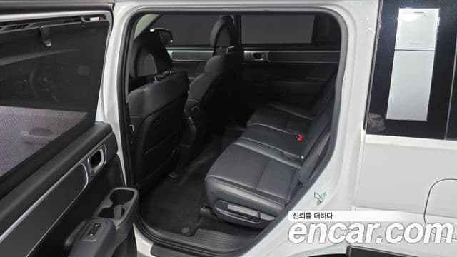 Hyundai Santa Fe 2023 — Фото 11/20