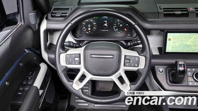 Land Rover Defender 2021 — ფოტო 13/20