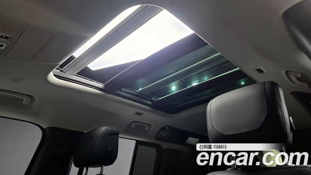 Land Rover Defender 2021 — ფოტო 18/20
