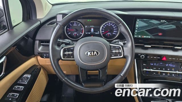 Kia Carnival 2020 — ფოტო 13/20