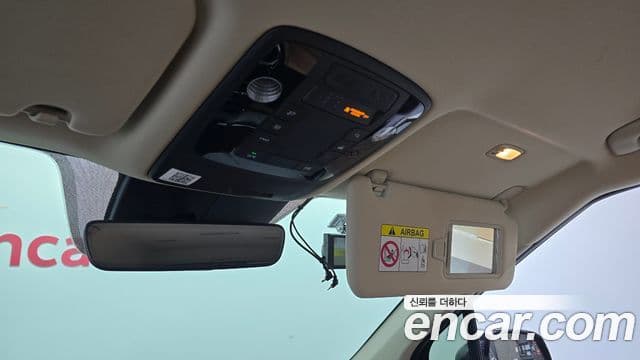 Kia Carnival 2020 — ფოტო 18/20