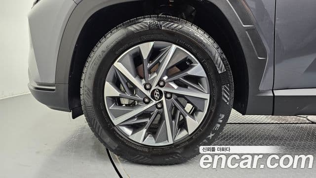 Hyundai The New Tucson 2022 — ფოტო 5/20