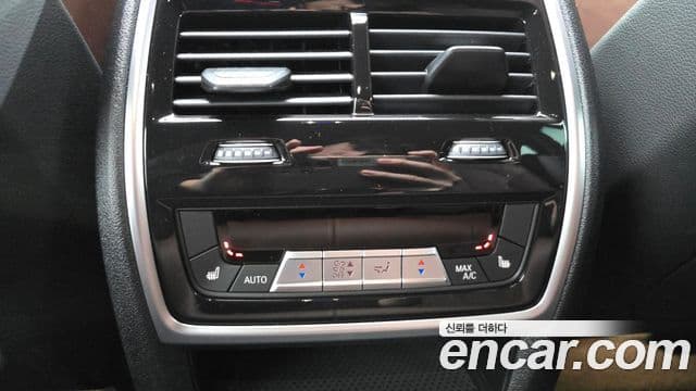 BMW X6 2022 — ფოტო 18/20